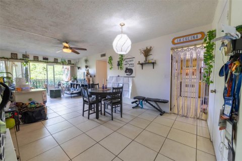 Condominio en venta en Miami, Florida, 1 dormitorio, 78.87 m2 № 1989977 - foto 10