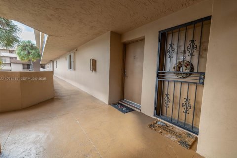 Condominio en venta en Miami, Florida, 1 dormitorio, 78.87 m2 № 1989977 - foto 8