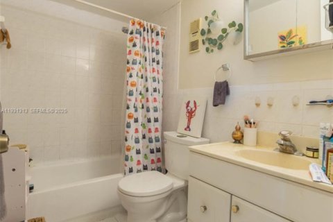 Condominio en venta en Miami, Florida, 1 dormitorio, 78.87 m2 № 1989977 - foto 21