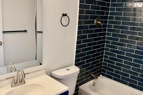 Condo in Gainesville, Florida, 2 bedrooms  № 1877107 - photo 12