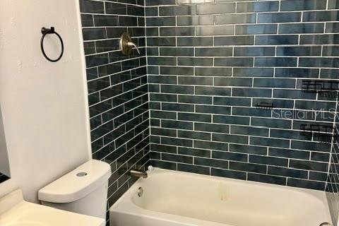 Condo in Gainesville, Florida, 2 bedrooms  № 1877107 - photo 11