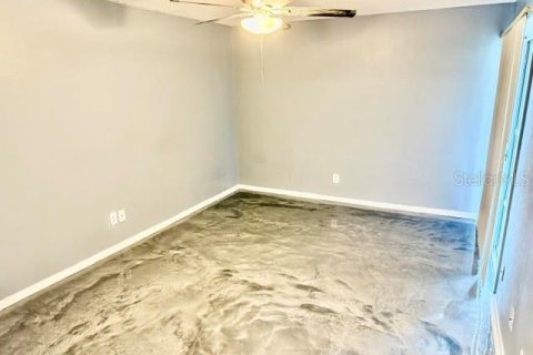 Condo in Gainesville, Florida, 2 bedrooms  № 1877107 - photo 9