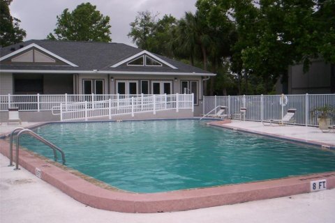 Condo in Gainesville, Florida, 2 bedrooms  № 1877107 - photo 18