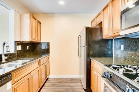 Condo in Orlando, Florida, 3 bedrooms  № 1851706 - photo 4