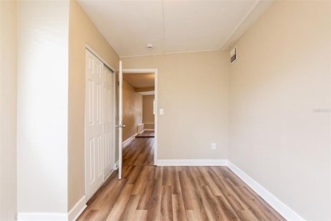 House in Saint Petersburg, Florida 3 bedrooms, 93.65 sq.m. № 1766123 - photo 23