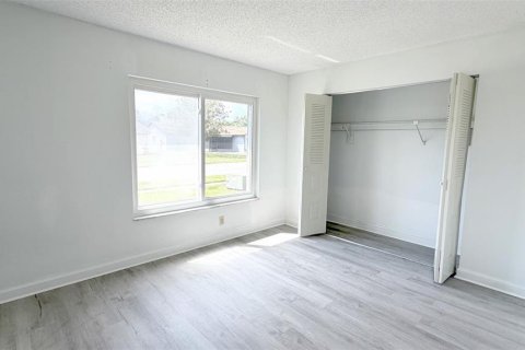 Villa ou maison à louer à Orlando, Floride: 3 chambres, 147.62 m2 № 2113319 - photo 12
