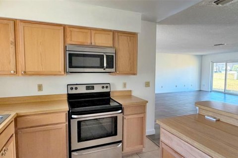 Villa ou maison à louer à Orlando, Floride: 3 chambres, 147.62 m2 № 2113319 - photo 7