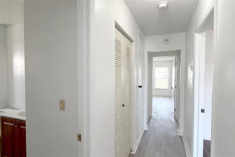 Villa ou maison à louer à Orlando, Floride: 3 chambres, 147.62 m2 № 2113319 - photo 14