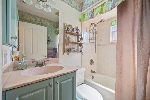 House in Punta Gorda, Florida 3 bedrooms, 162.21 sq.m. № 1882681 - photo 9