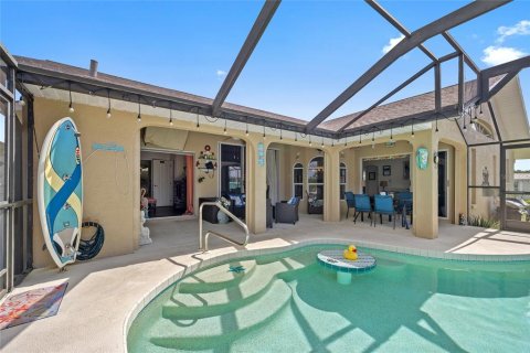 House in Punta Gorda, Florida 3 bedrooms, 162.21 sq.m. № 1882681 - photo 13