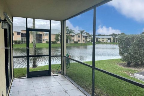 Condo in Homestead, Florida, 3 bedrooms  № 1862666 - photo 16