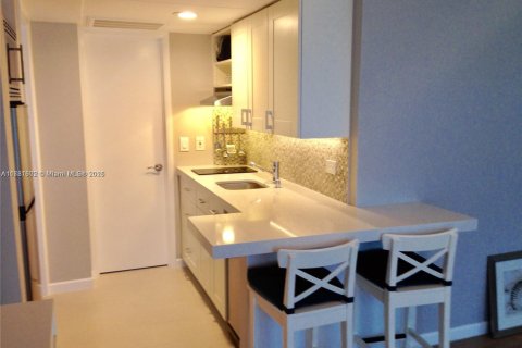 Copropriété à louer à Bal Harbour, Floride: 1 chambre, 37.63 m2 № 1706584 - photo 1