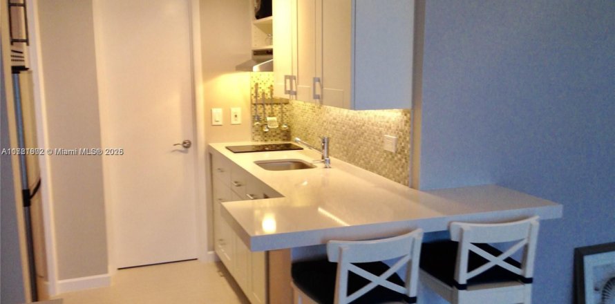 Condo à Bal Harbour, Floride, 1 chambre  № 1706584