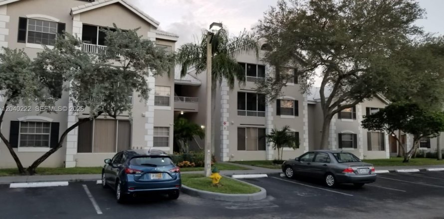 Condo in Oakland Park, Florida, 1 bedroom № 2086457