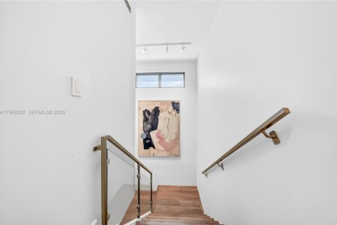 Condominio en venta en Miami, Florida, 2 dormitorios № 2030270 - foto 26