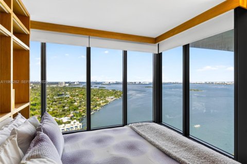 Condominio en venta en Miami, Florida, 2 dormitorios № 2030270 - foto 28
