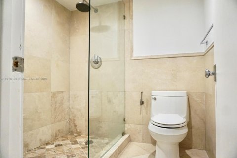 Condo in Key Biscayne, Florida, 3 bedrooms  № 1973208 - photo 17