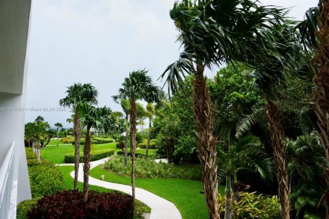 Condo in Key Biscayne, Florida, 3 bedrooms  № 1973208 - photo 28