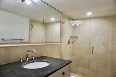 Condo in Key Biscayne, Florida, 3 bedrooms  № 1973208 - photo 19