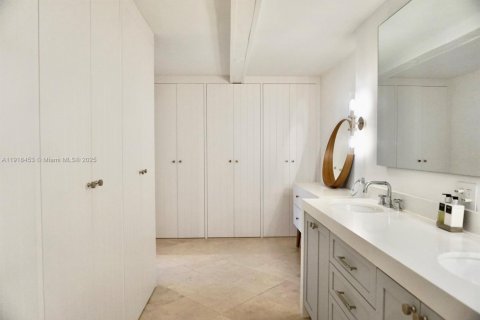 Condo in Key Biscayne, Florida, 3 bedrooms  № 1973208 - photo 16