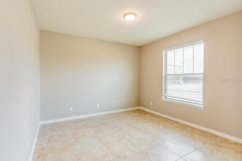 House in Ruskin, Florida 3 bedrooms, 199.18 sq.m. № 1918101 - photo 4