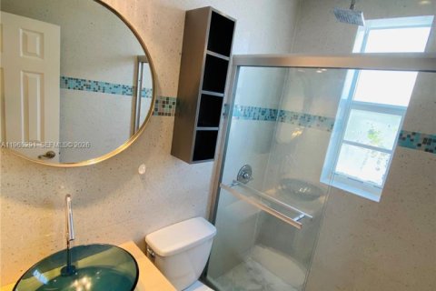 Condominio en venta en Miami Beach, Florida, 2 dormitorios, 69.03 m2 № 2031973 - foto 10