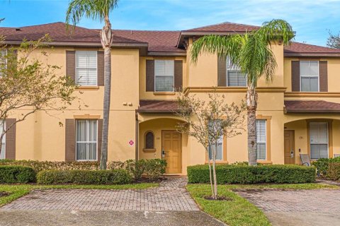 Townhouse in Davenport, Florida 4 bedrooms, 138.61 sq.m. № 1675273 - photo 1