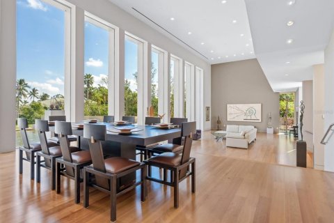 House in Longboat Key, Florida 4 bedrooms, 640.19 sq.m. № 2155211 - photo 24