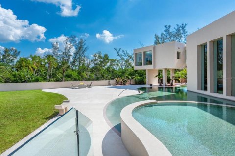 House in Longboat Key, Florida 4 bedrooms, 640.19 sq.m. № 2155211 - photo 12