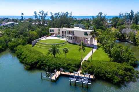House in Longboat Key, Florida 4 bedrooms, 640.19 sq.m. № 2155211 - photo 9