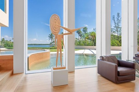 House in Longboat Key, Florida 4 bedrooms, 640.19 sq.m. № 2155211 - photo 19