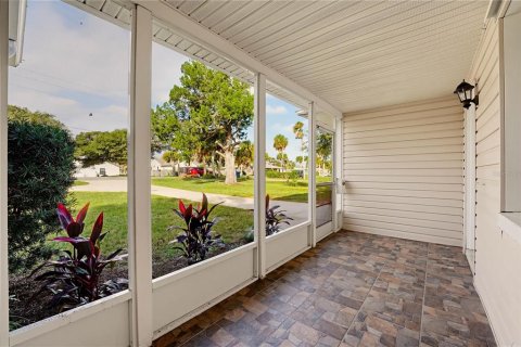House in Ormond Beach, Florida 2 bedrooms, 124.86 sq.m. № 2425547 - photo 7
