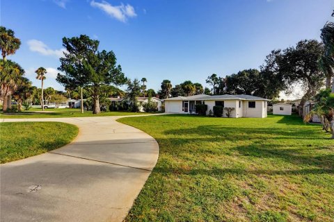 House in Ormond Beach, Florida 2 bedrooms, 124.86 sq.m. № 2425547 - photo 6