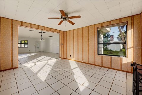 House in Ormond Beach, Florida 2 bedrooms, 124.86 sq.m. № 2425547 - photo 17