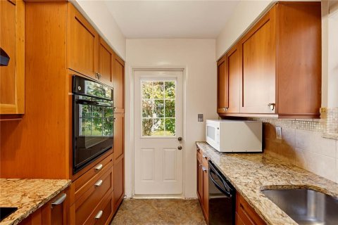 House in Ormond Beach, Florida 2 bedrooms, 124.86 sq.m. № 2425547 - photo 10