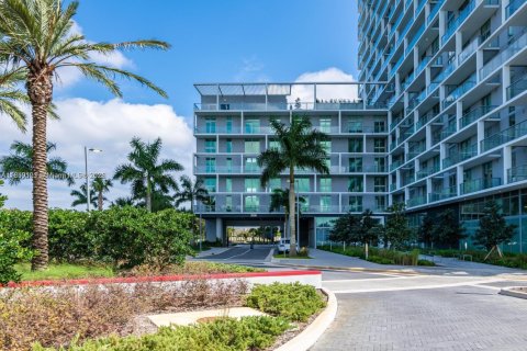 Copropriété à vendre à Sunrise, Floride: 3 chambres, 120.49 m2 № 1927767 - photo 2