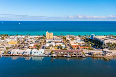 Condo in Hollywood, Florida, 1 bedroom  № 1816392 - photo 12