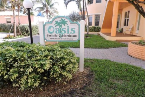 Condo in Hollywood, Florida, 1 bedroom  № 1816392 - photo 6
