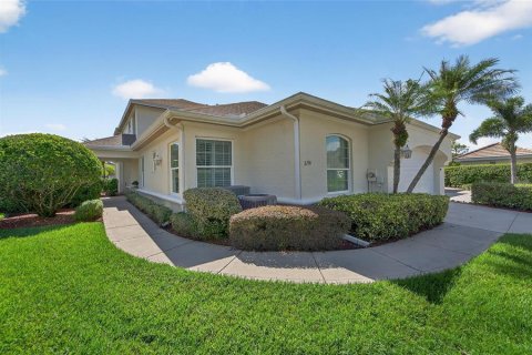House in Lakeland, Florida 3 bedrooms, 267.84 sq.m. № 1883030 - photo 1