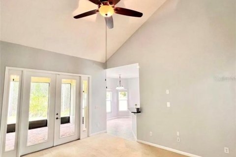 House in Orlando, Florida 4 bedrooms, 260.96 sq.m. № 2424226 - photo 10