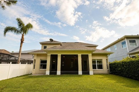 House in Orlando, Florida 4 bedrooms, 260.96 sq.m. № 2424226 - photo 2