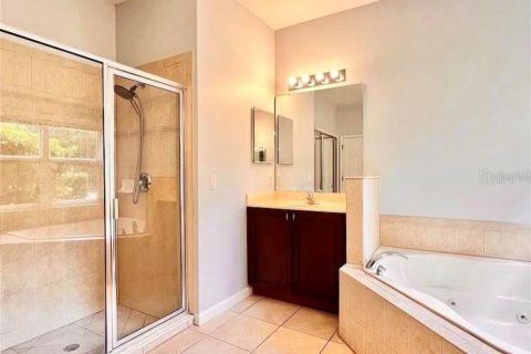 House in Orlando, Florida 4 bedrooms, 260.96 sq.m. № 2424226 - photo 14