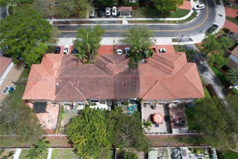 Adosado en venta en Miramar, Florida, 3 dormitorios, 148.74 m2 № 2057561 - foto 24