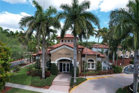 Adosado en venta en Miramar, Florida, 3 dormitorios, 148.74 m2 № 2057561 - foto 25