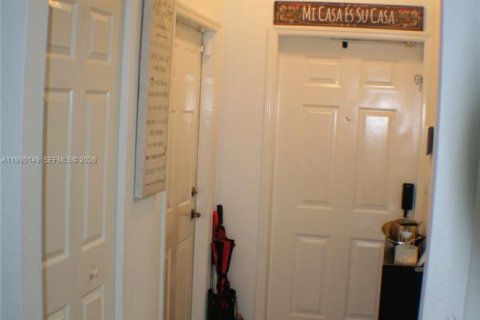 Adosado en venta en Miramar, Florida, 3 dormitorios, 148.74 m2 № 2057561 - foto 8