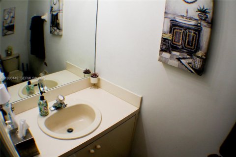 Adosado en venta en Miramar, Florida, 3 dormitorios, 148.74 m2 № 2057561 - foto 12