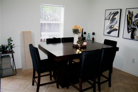 Adosado en venta en Miramar, Florida, 3 dormitorios, 148.74 m2 № 2057561 - foto 10