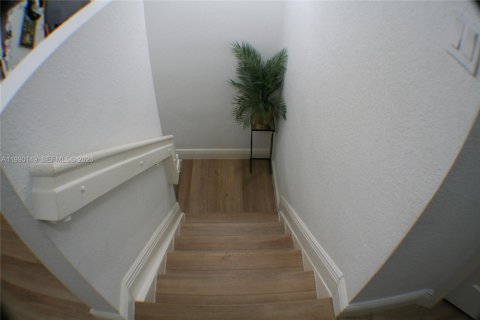 Adosado en venta en Miramar, Florida, 3 dormitorios, 148.74 m2 № 2057561 - foto 14