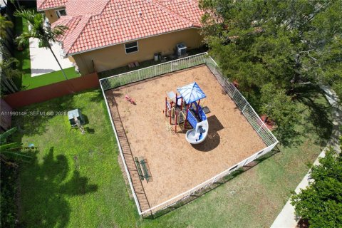 Adosado en venta en Miramar, Florida, 3 dormitorios, 148.74 m2 № 2057561 - foto 29