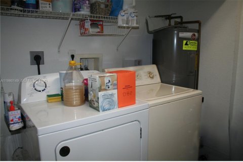 Adosado en venta en Miramar, Florida, 3 dormitorios, 148.74 m2 № 2057561 - foto 22